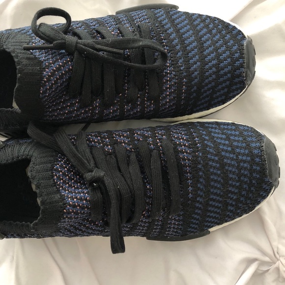 NMD Adidas 8.5 like new - Picture 2 of 3